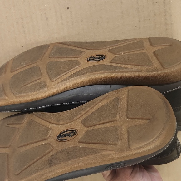 Chaco Black and Gray Chukka Boots with Leather Finish - Picture 5 of 6